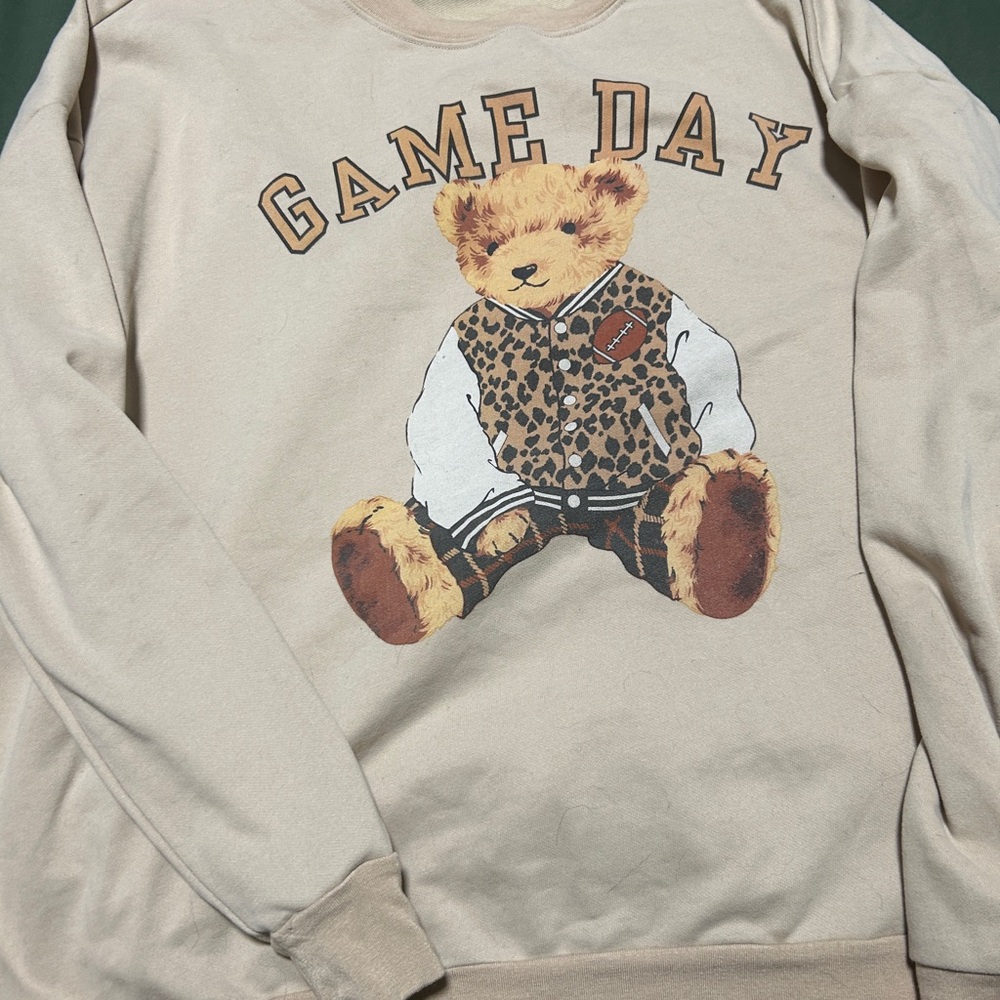Beige Sweatshirt with Bear Graphic
